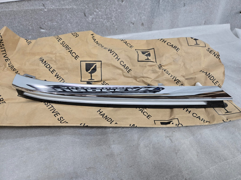 2021-2023 VOLKSWAGEN ARTEON LIGHT BAR NEW OEM 3G8941656
