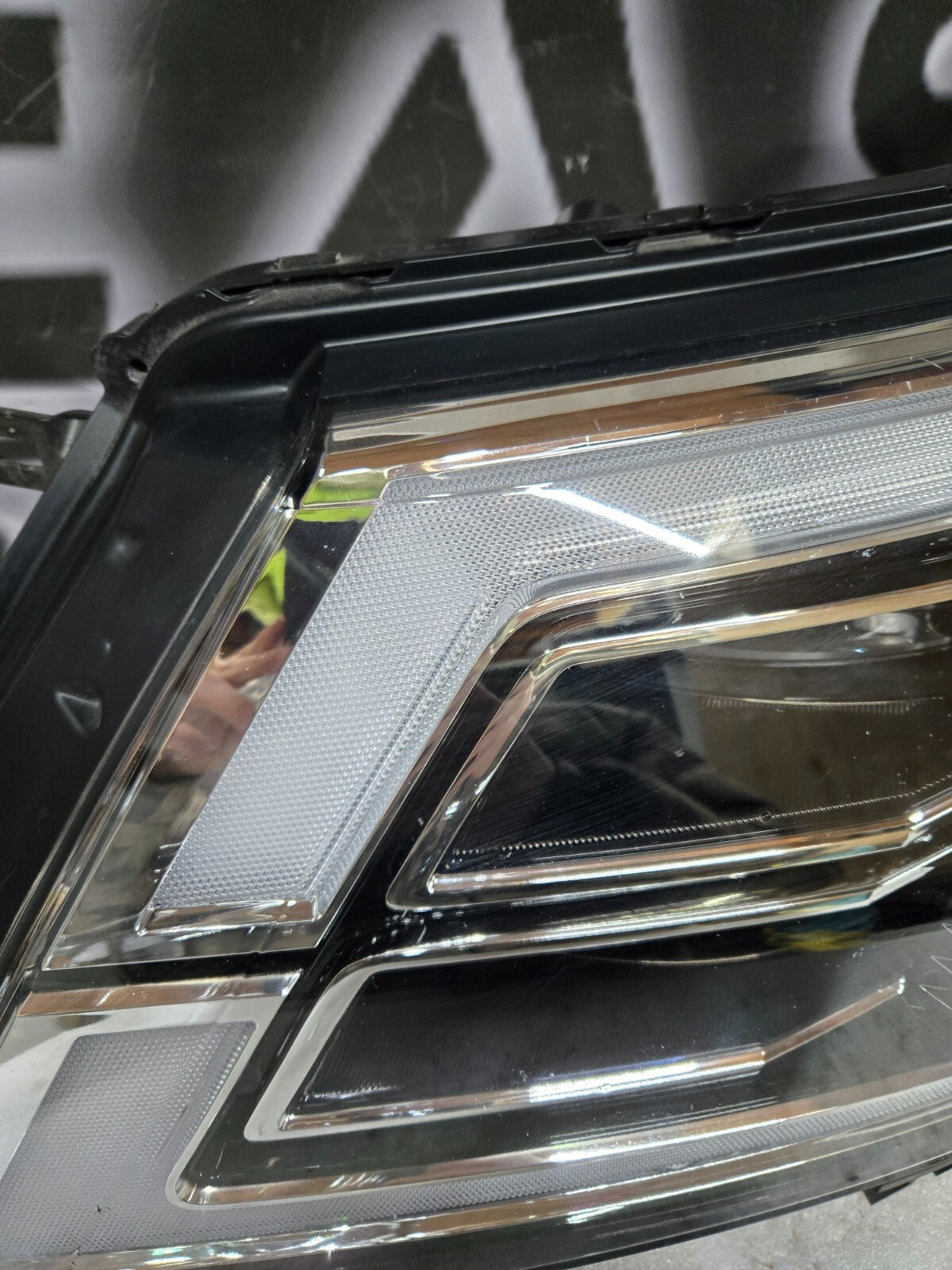 2021 2022 2023 2024 Nissan Armada Headlight LED LH Left Driver OEM 26060-6JL1A