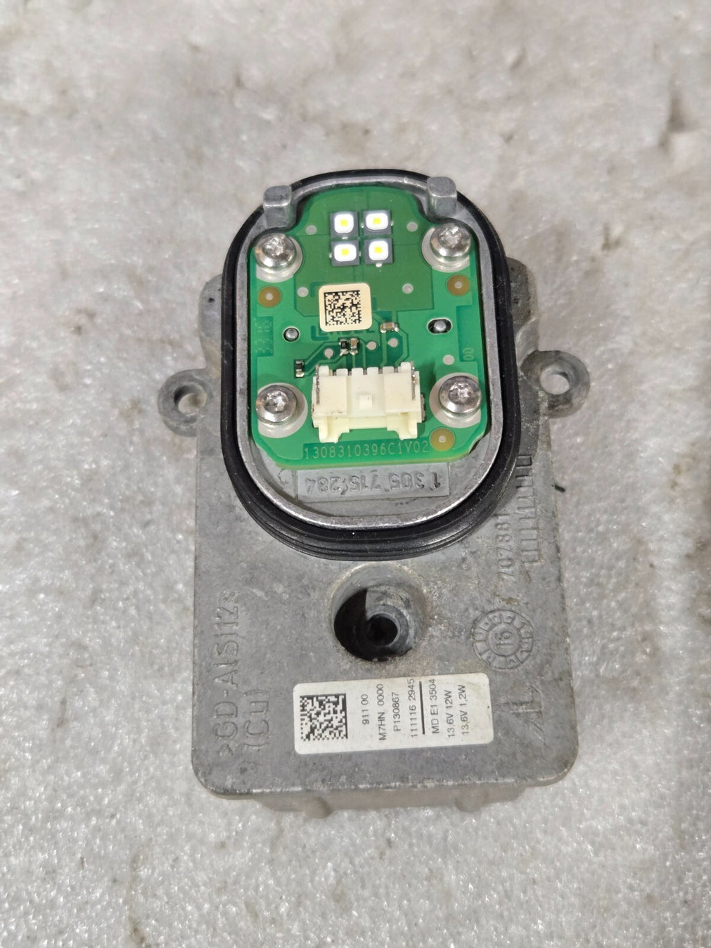 2015 - 2018 Mercedes Benz W205 C300 LED Headlight Ballast Module 1305715284 OEM
