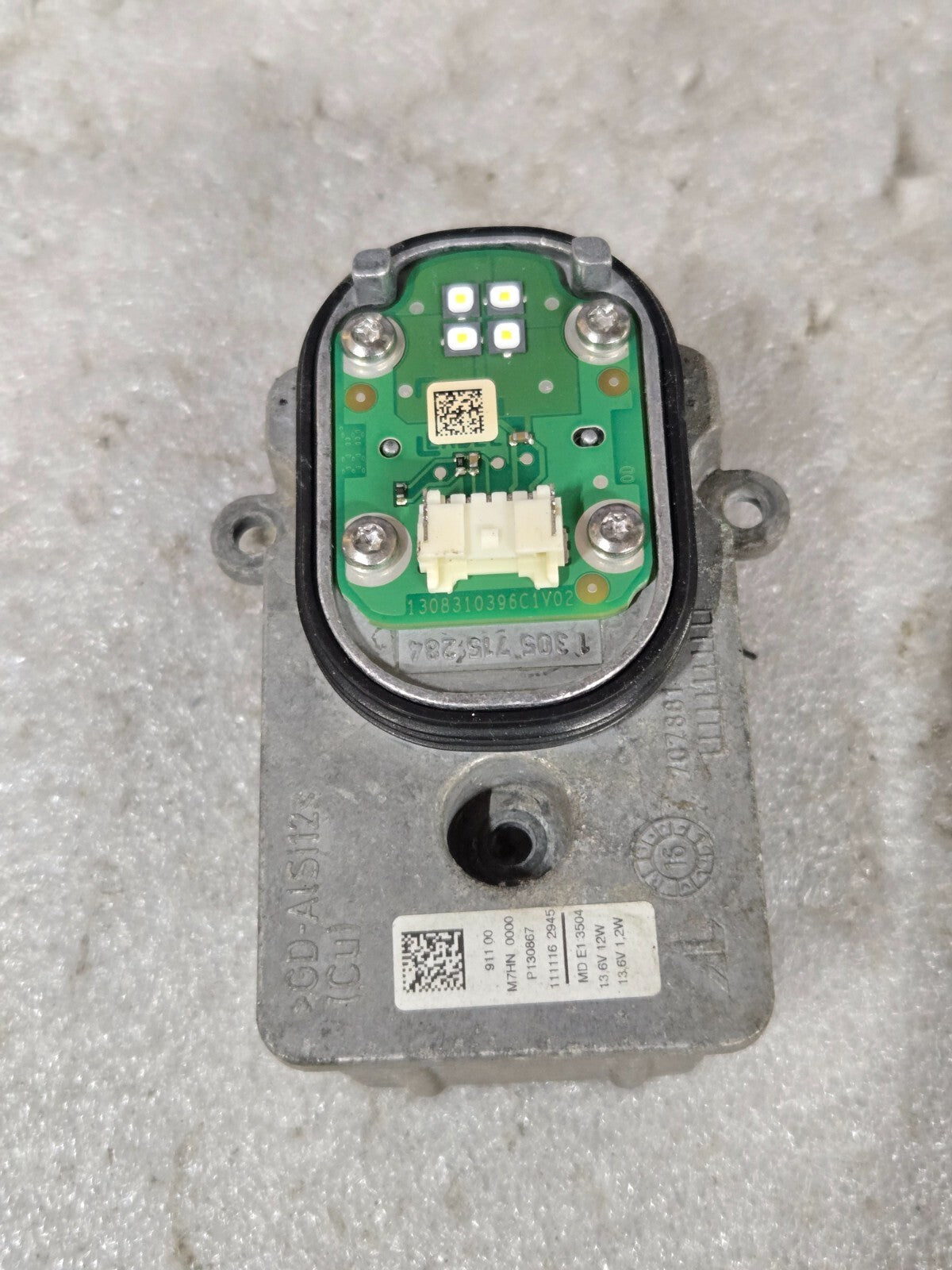 2015 - 2018 Mercedes Benz W205 C300 LED Headlight Ballast Module 1305715284 OEM