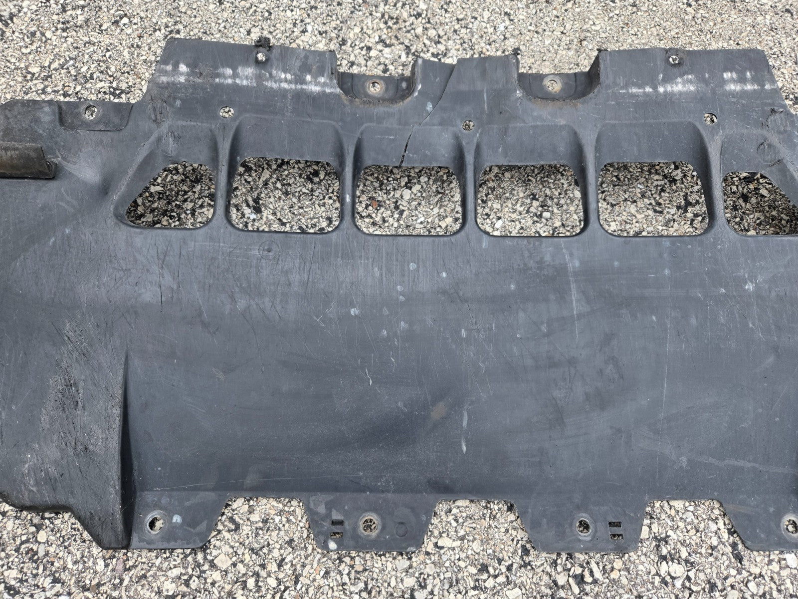 14-24 MASERATI GHIBLI FRONT LOWER UNDER BODY SPLASH GUARD SHIELD PANEL COVER OEM