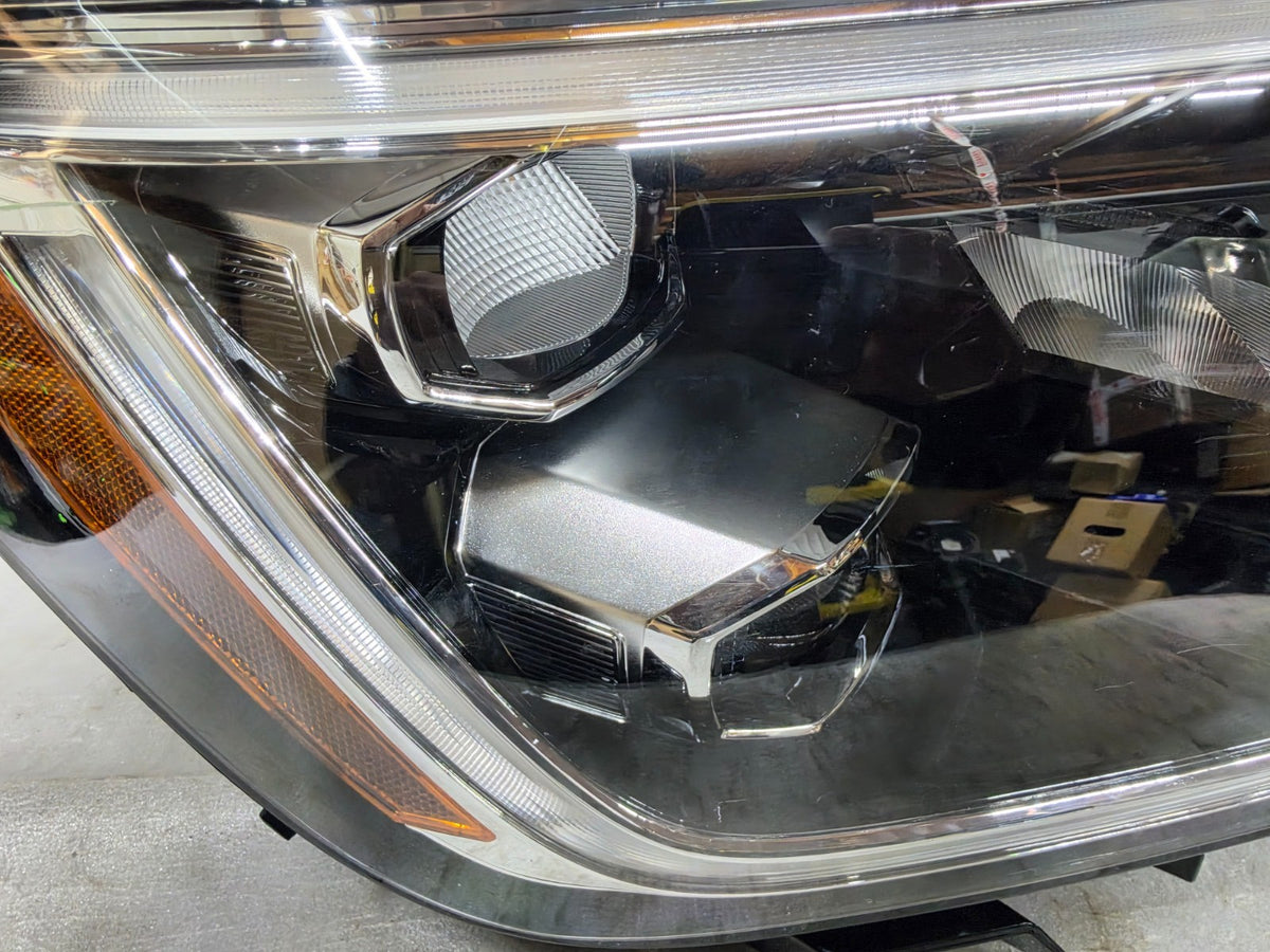 2024 - 2025 Volkswagen Atlas Right RH Base LED Headlight OEM Complete 3CN941082L