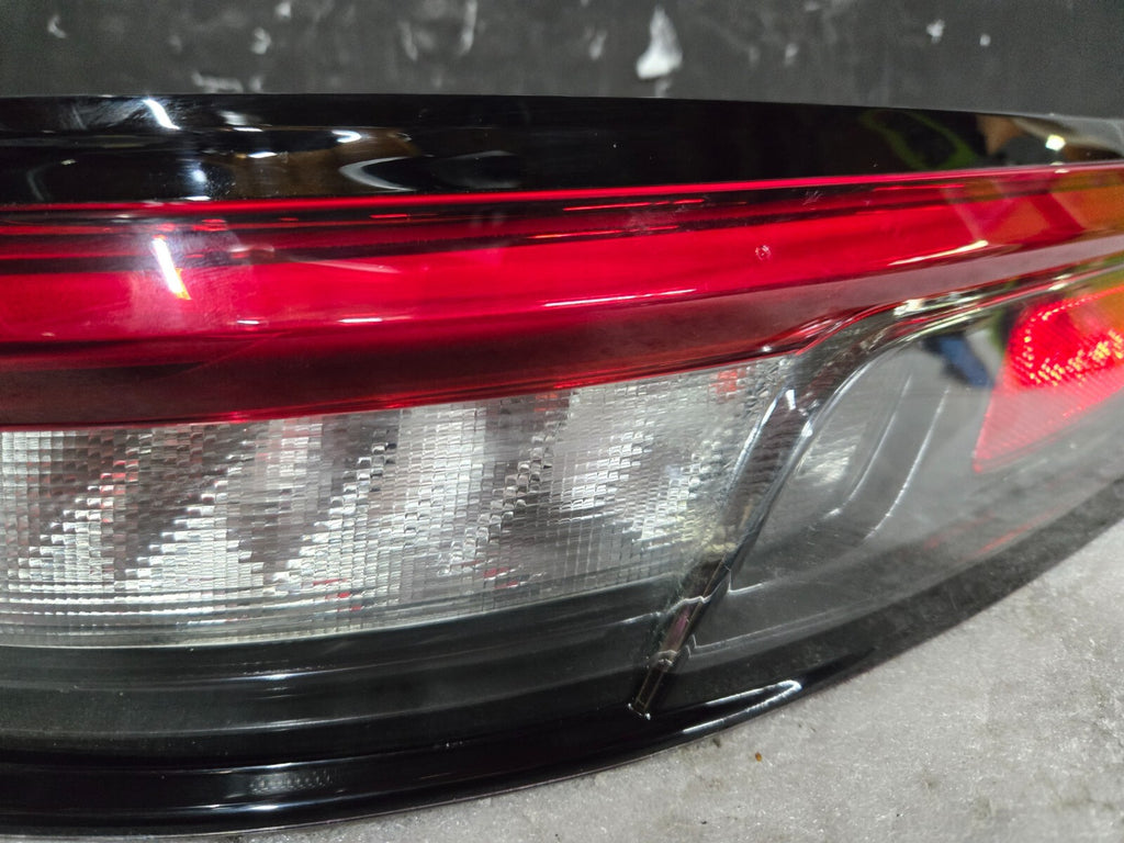 2022 2023 2024 Jeep Grand Cherokee Right Passenger Side LED Tail Light OEM