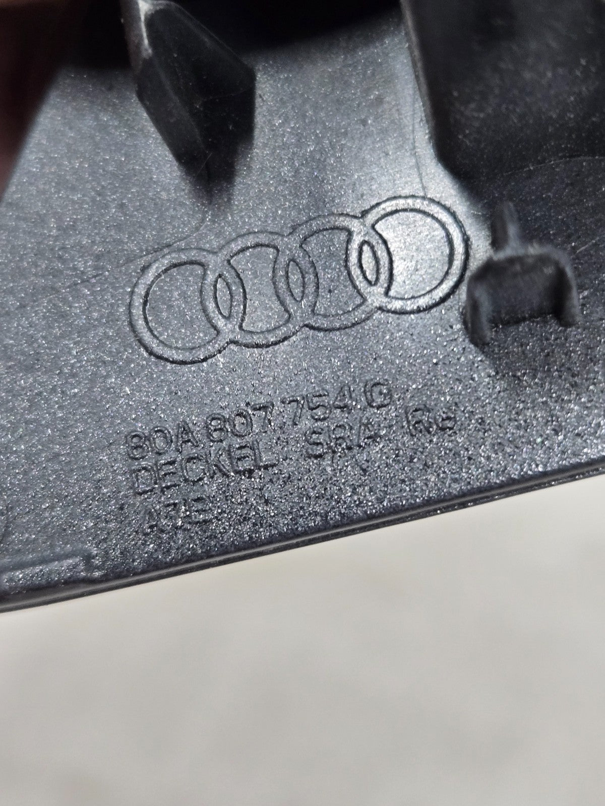 2021 2022 2023 Audi Q5 Front Right Headlight Washer Cover Cap 80A807754G OEM