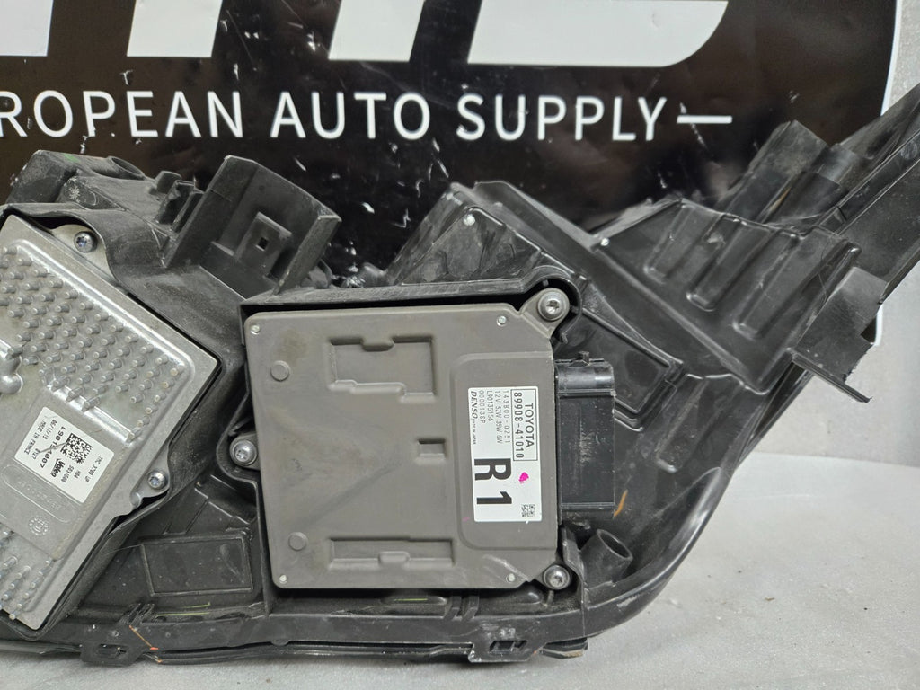2019 - 2022 Toyota Avalon RH Right Passenger LED Headlight Dual Beam OEM
