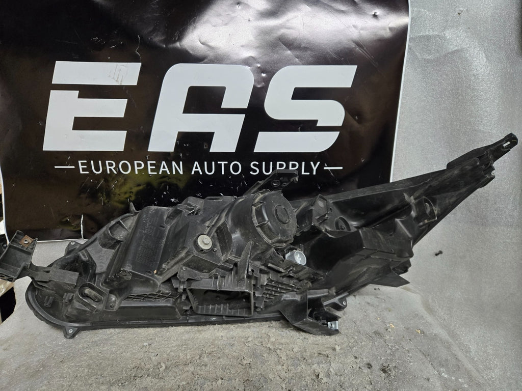 2018-2019 MITSUBISHI ECLIPSE CROSS RIGHT RH PASSENGER HEADLIGHT OEM 26010W510P
