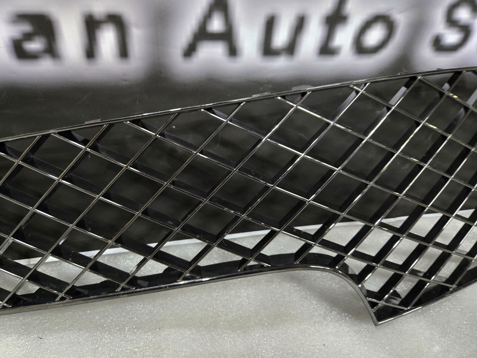 2019 Bentley Continental GTC Right Passenger Bumper Lower Grille 3W3807682 OEM