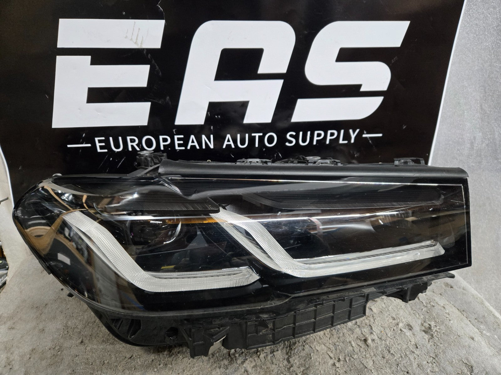 2021-23 BMW 5-Series F90 M5 RH Passenger Shadowline LED Headlight OEM COMPLETE