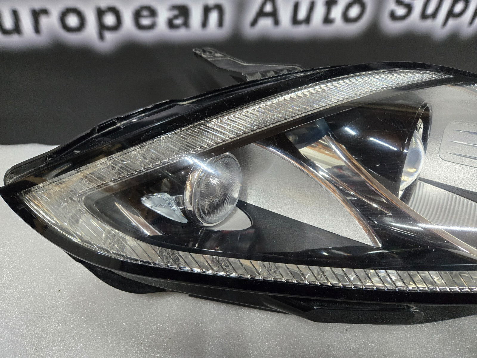 2012-2015 Jaguar XK XKR Right Passenger RH Xenon HID W/ LED Headlight OEM