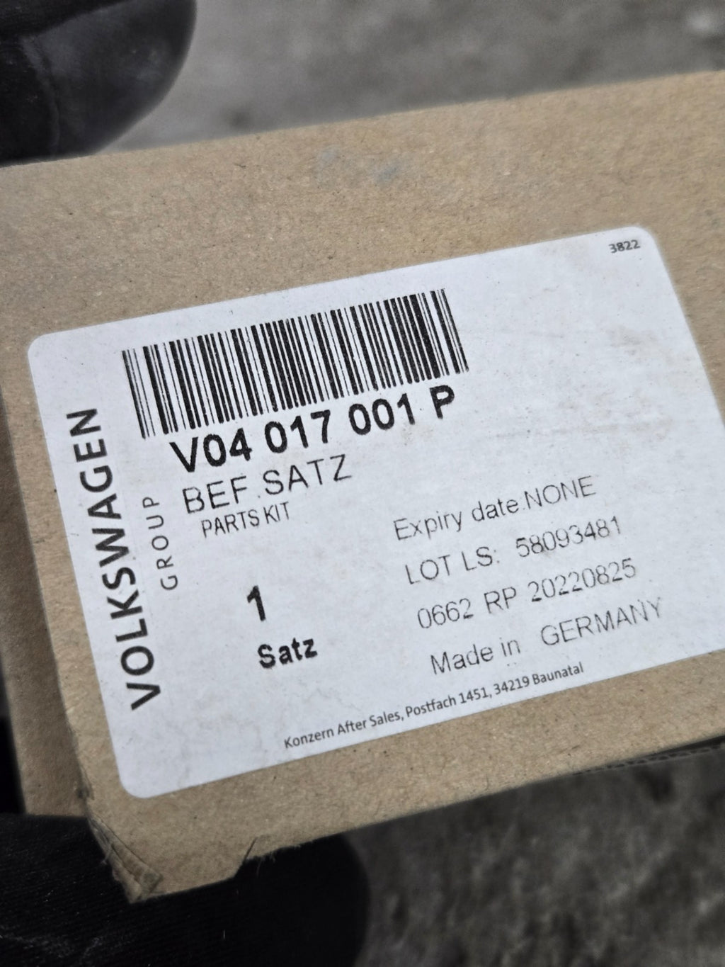 Genuine Audi Bumper Cover Mount Kit V04017001P OEM NEW