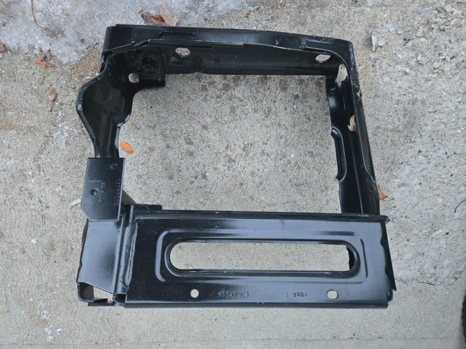 2017-2023 BMW X5 G05 X7 G07 REINFORCEMENT BRACKET RIGHT R 51117421884 OEM NICE 