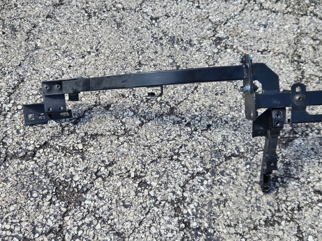 LAMBORGHINI HURACAN REAR BUMPER CROSSMEMBER SUPPORT MOUNT BRACKET OEM 4T0813753E