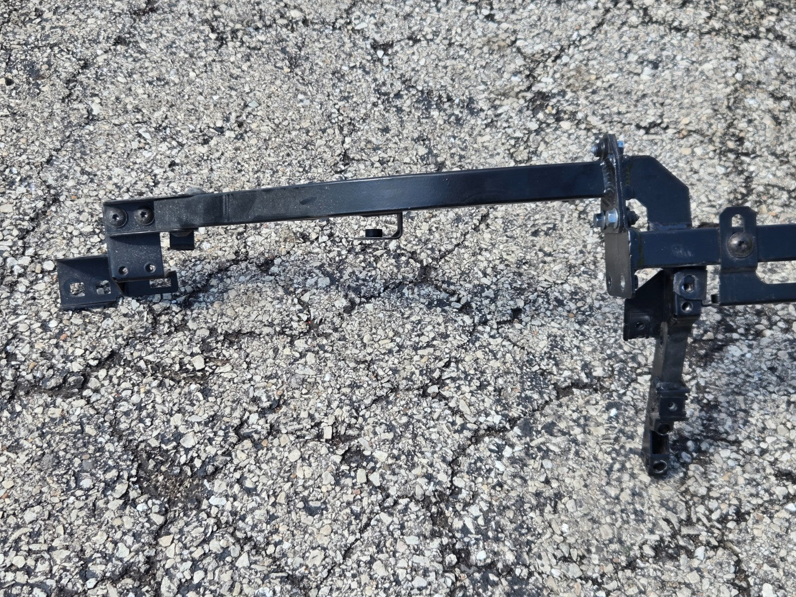 LAMBORGHINI HURACAN REAR BUMPER CROSSMEMBER SUPPORT MOUNT BRACKET OEM 4T0813753E