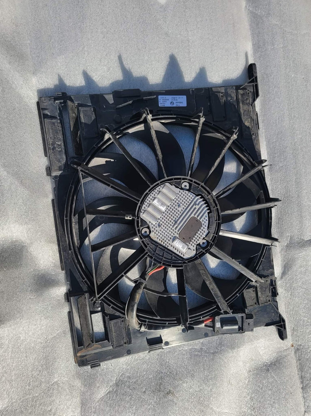 2020-2022 BMW F90 M5 F91 F92 F93 M8 FRONT ENGINE COOLING FAN 1000W OEM