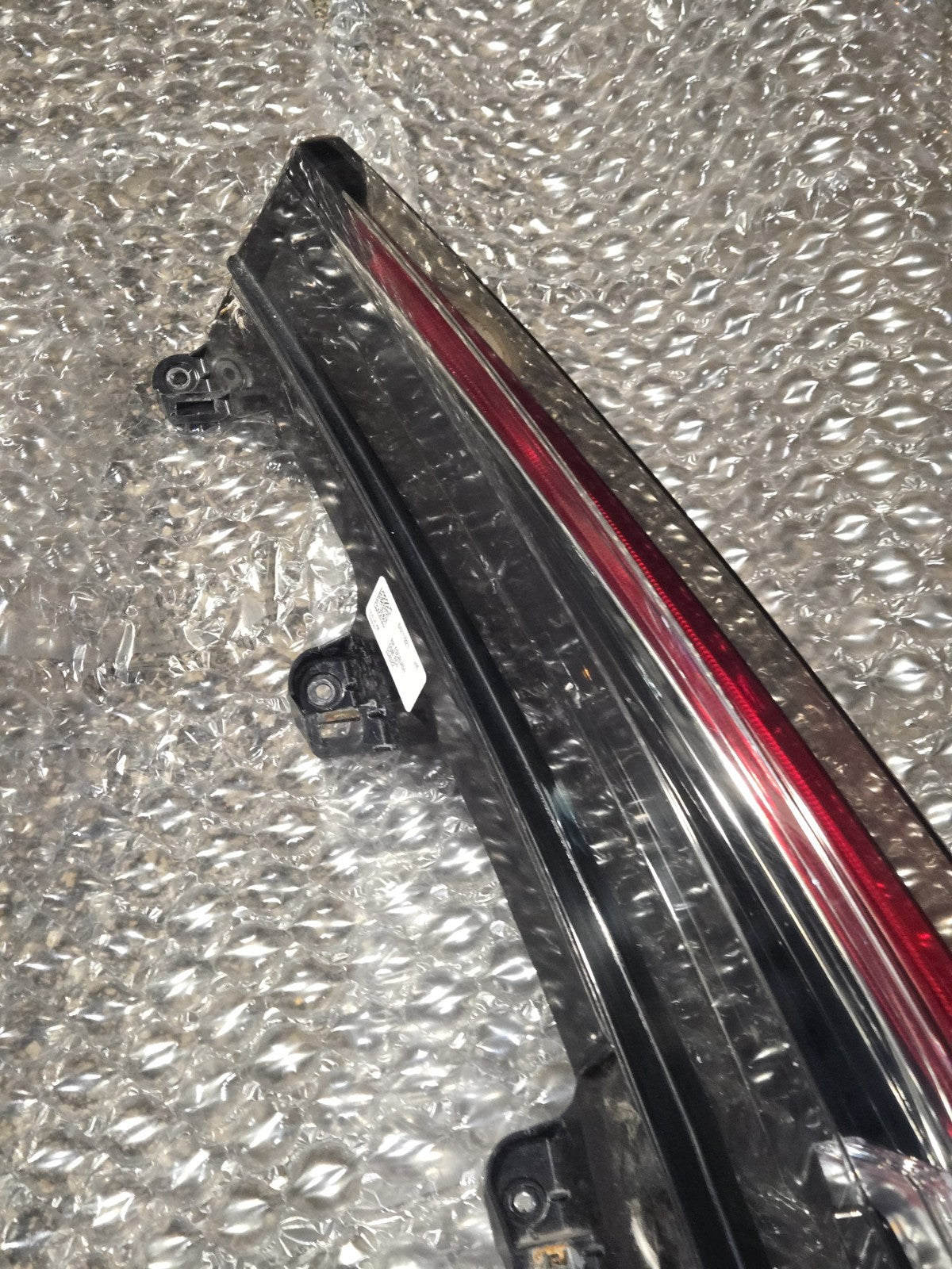 2015-2020 Cadillac Escalade Right RH Passenger Side LED Taillight OEM 84211921