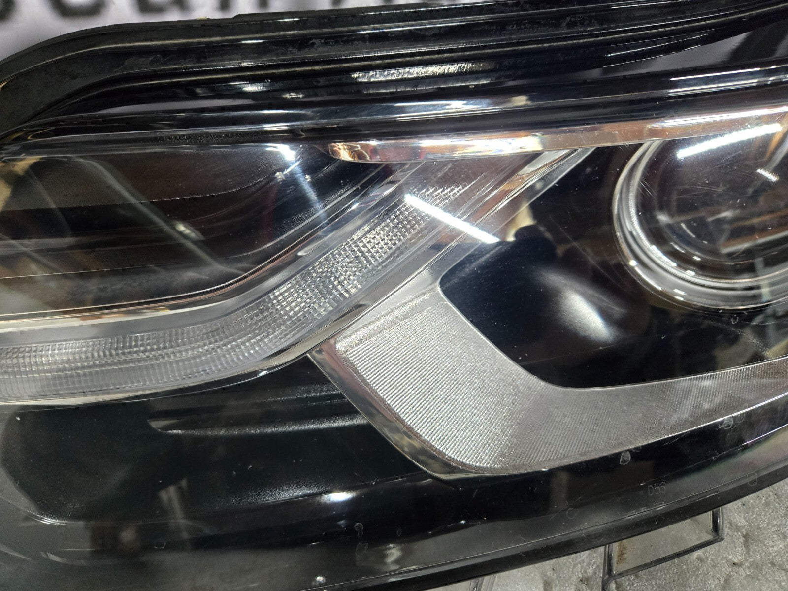 2018 2019 2020 2021 Chevrolet Equinox Headlight Left LH Driver OEM Xenon HID