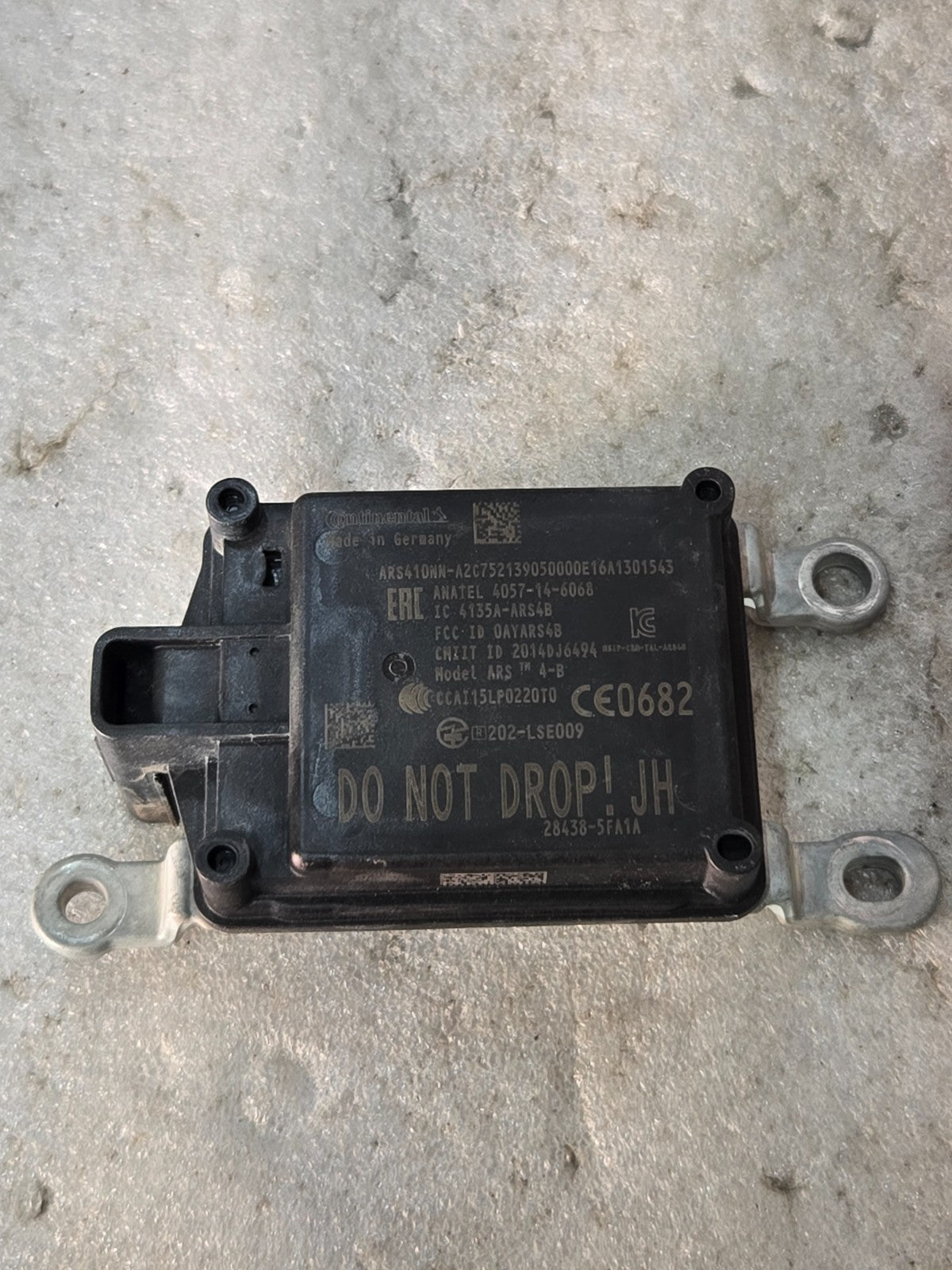 2016-2019 Nissan Rogue Adaptive Cruise Distance Sensor Radar 28438-5FA1A OEM JH