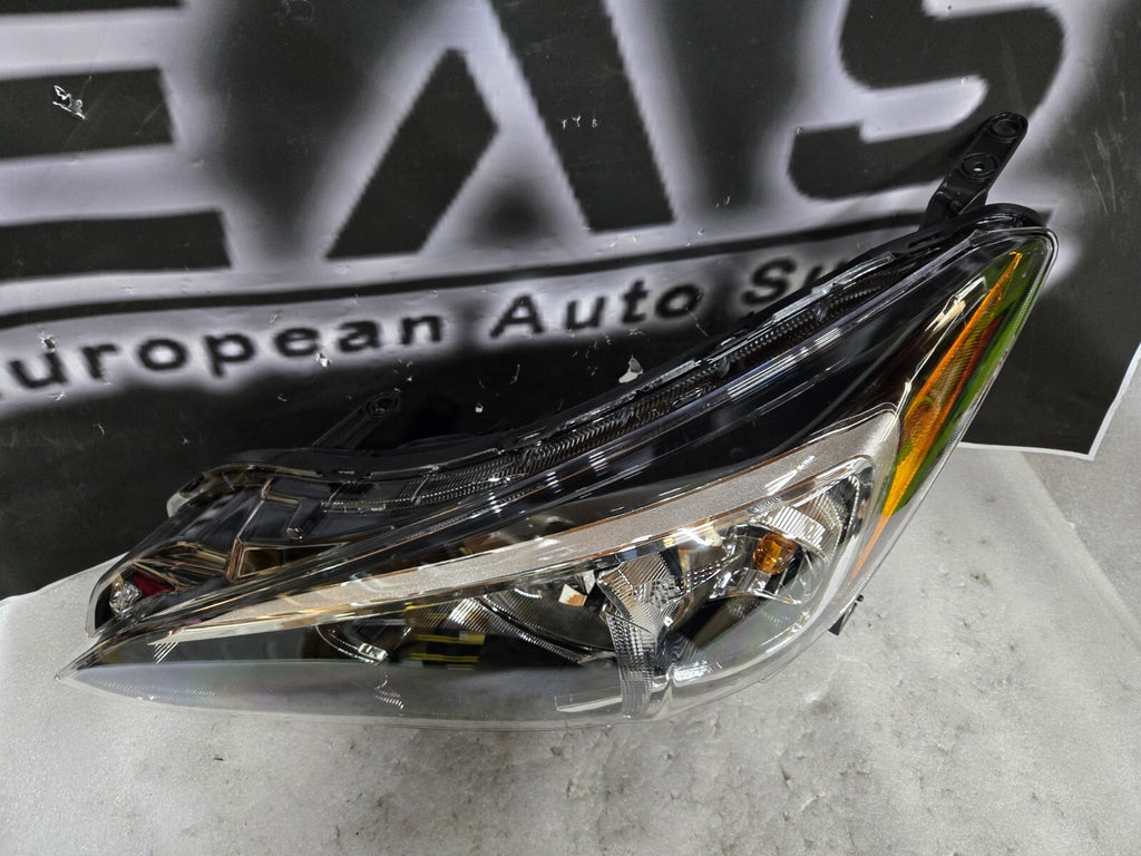 2018-2021 Subaru Crosstrek Halogen Headlight LH Left Driver Side OEM 84001FL01B