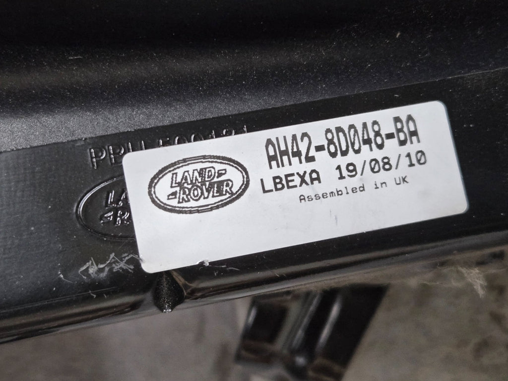 2010-2013 RANGE ROVER L320 RIGHT RADIATOR AIR INTAKE PLASTIC COVER DUCT OEM