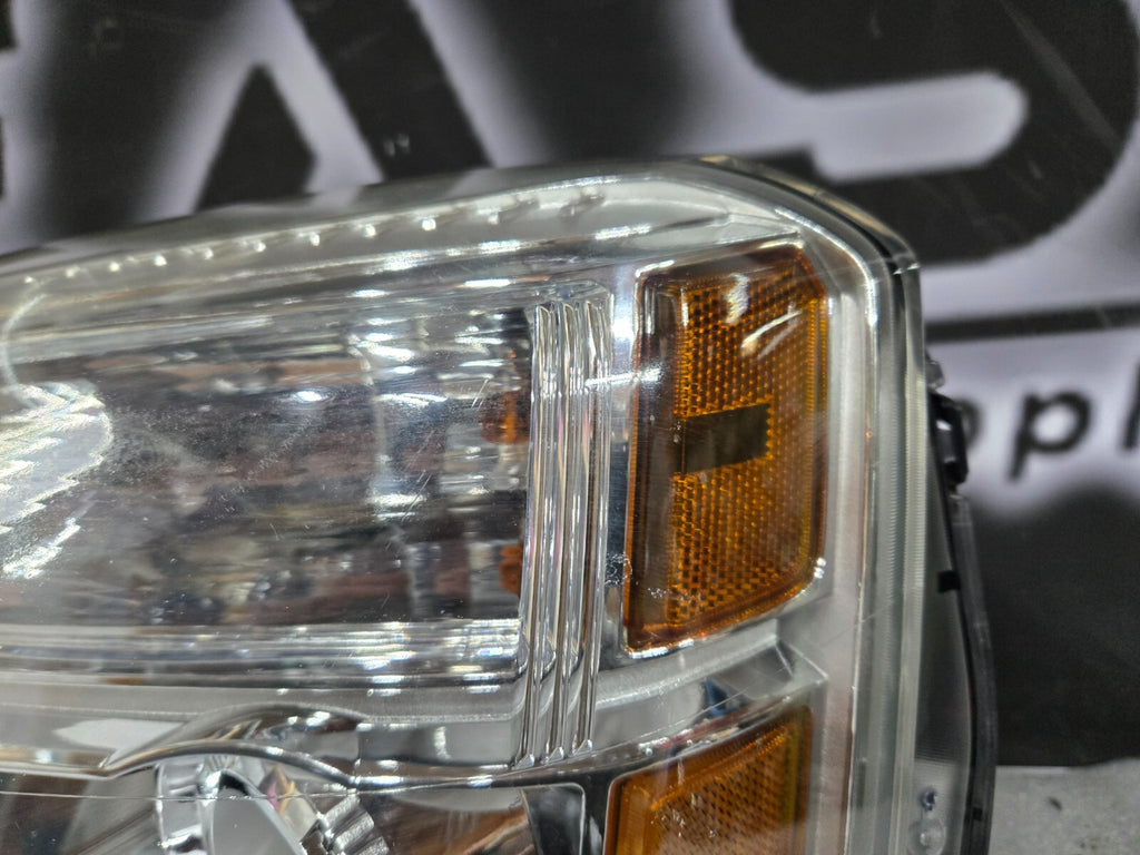 2010 2011 2012 2013 2014 2015 GMC Terrain Driver Left LH Halogen Headlight OEM