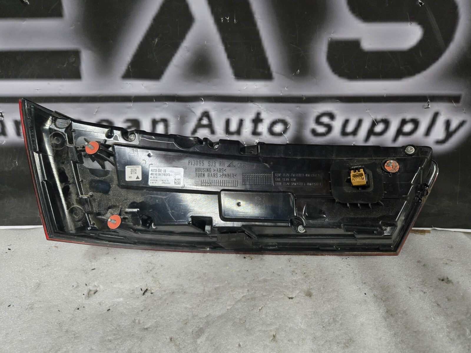 2017 2018 2019 Audi Q7 Tail Light LED RH Rear Right Passenger Side Genuine OEM