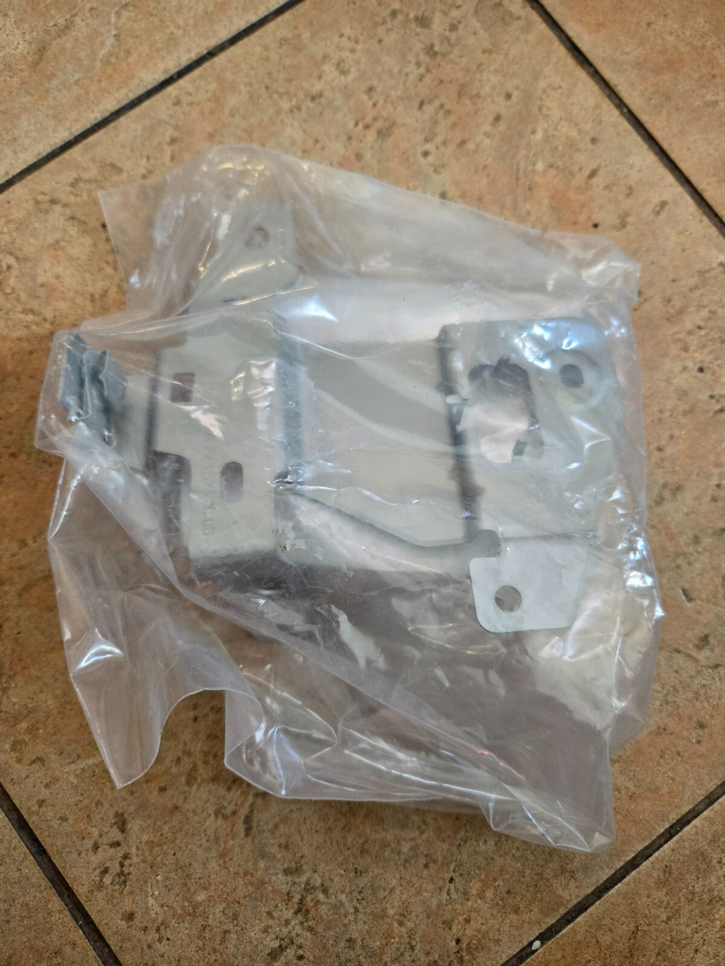 Mercedes-Benz S580 S680 S500 Right Bracket Holder A2235241000 OEM
