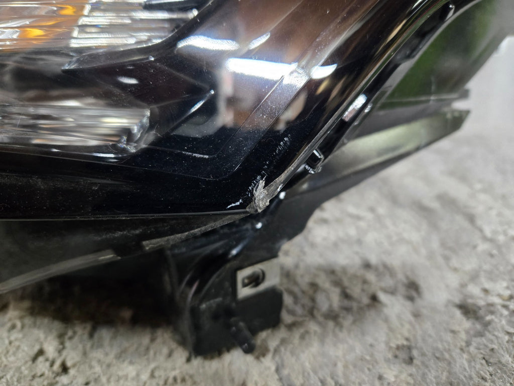 2022-2023 Chevrolet Traverse DRL LED Left LH Headlight Assembly OEM 85157669