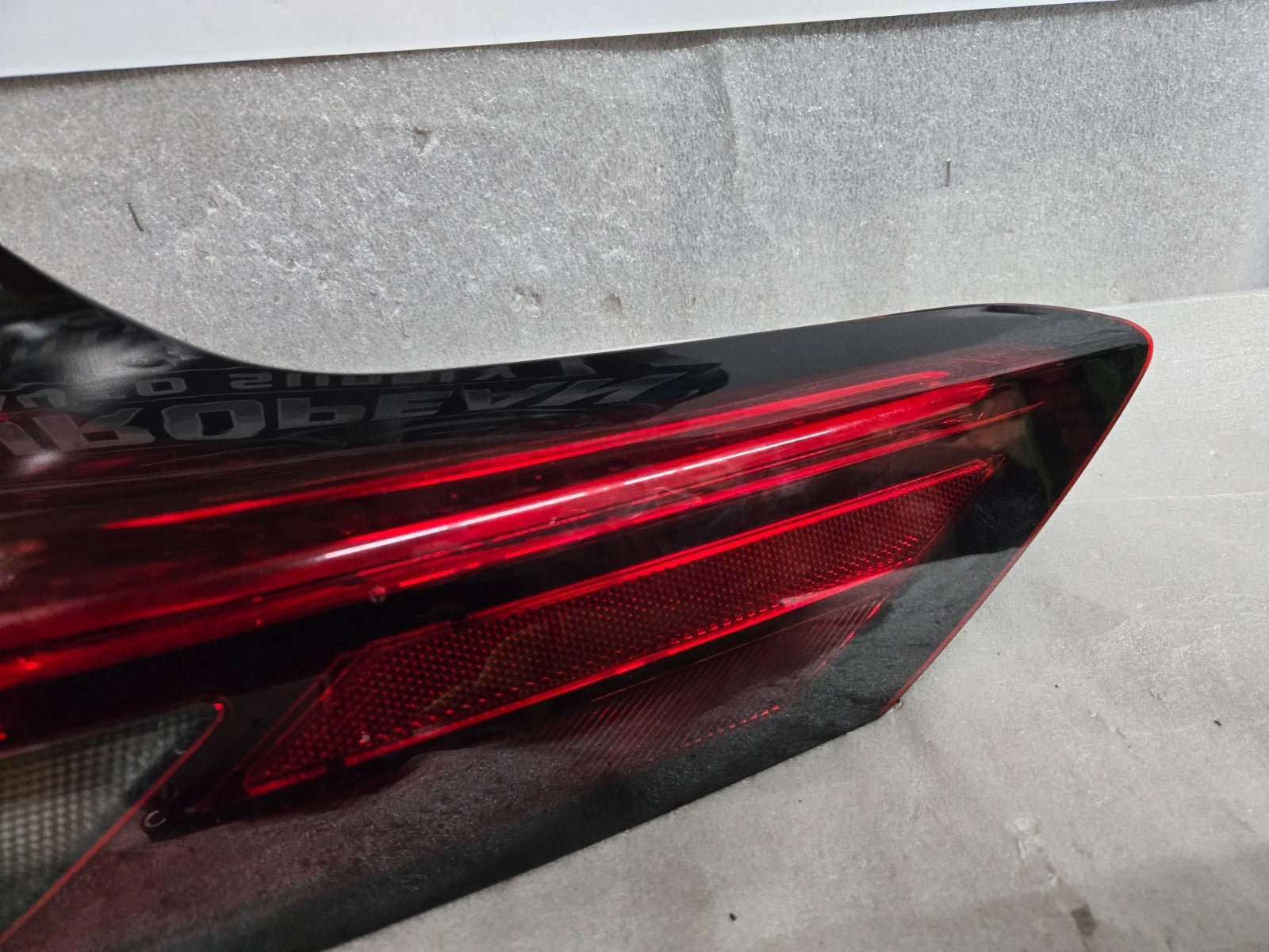 2021-2024 Nissan Rogue LED w/ Halogen Tail Light Right RH OEM 26550-6RR0C