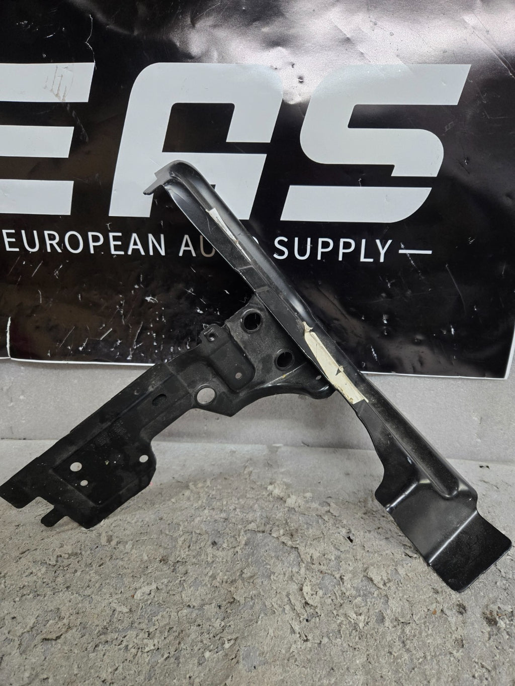 2015-2025 Porsche Macan 3.0L Front Right Frame Horn Apron 95B805140AYGRV OEM