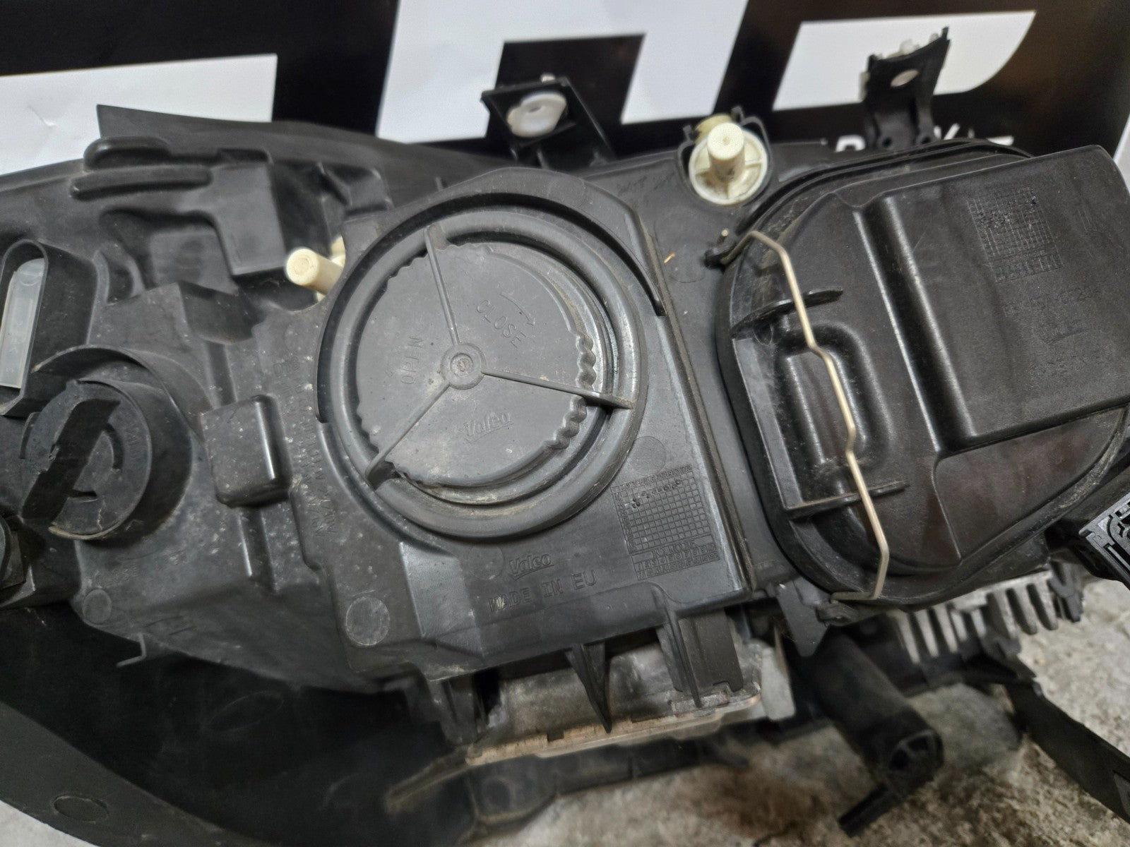 2013-2015 BMW E84 X1 Left LH Driver Adaptive Bi-Xenon Headlight COMPLETE OEM