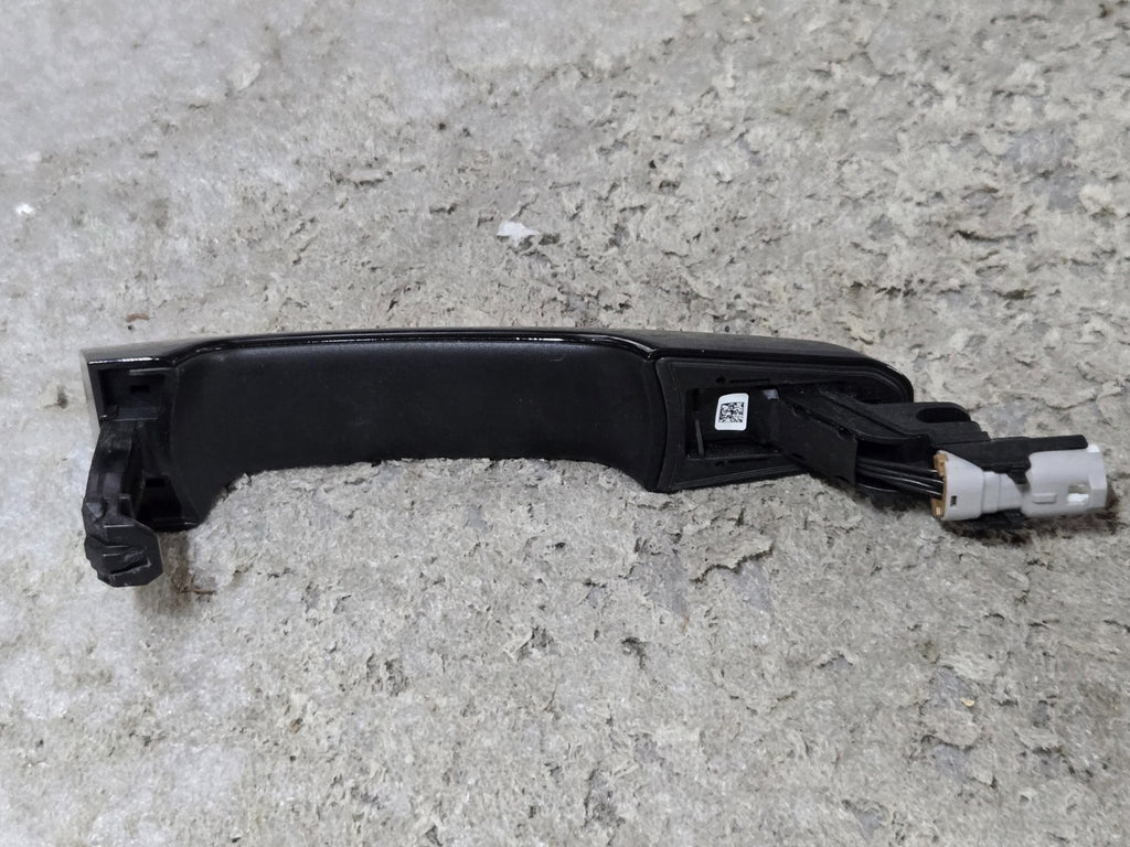 2016-2023 LAND ROVER DISCOVERY SPORT - Exterior DOOR Handle Bracket OEM