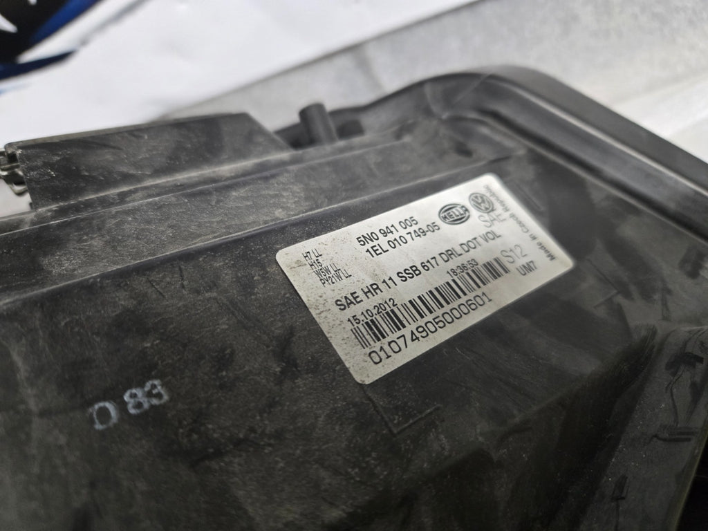 2012-2018 Volkswagen Tiguan Left LH Driver Side Halogen Headlight 5N0941005 OEM