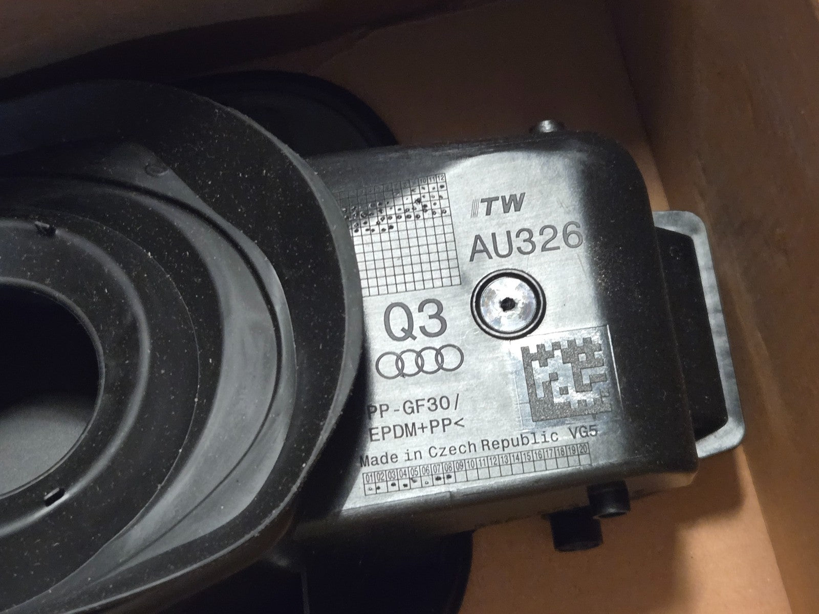 2019 2020 2021 2022 2023 AUDI Q3 FUEL POCKET DOOR INSERT 83A809906 OEM