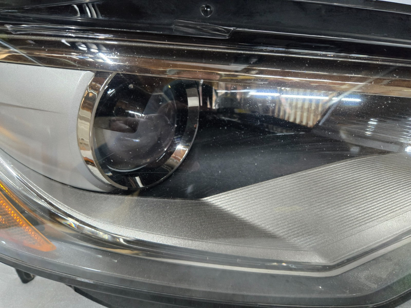 2012-2015 Audi A6 S6 Xenon HID Headlight Right Passenger Non-AFS OEM 4G0941006E