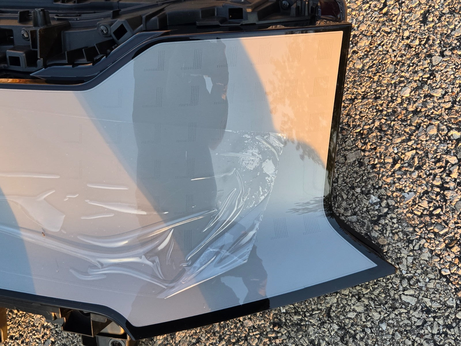 2024 Kia EV9 Front Grill Assembly W/ Digital Lighting White 92209-DO000 C7S OEM