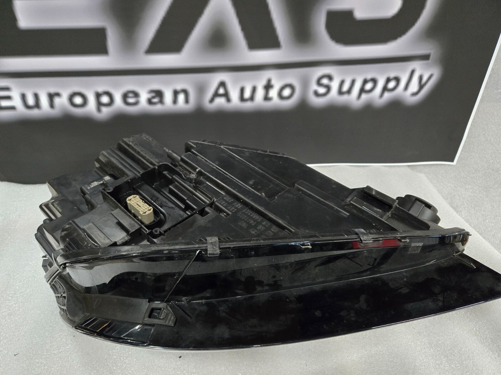 2018 2019 2020 Audi Q5 SQ5 LED Headlight Left Driver Side LH OEM 80A941033E