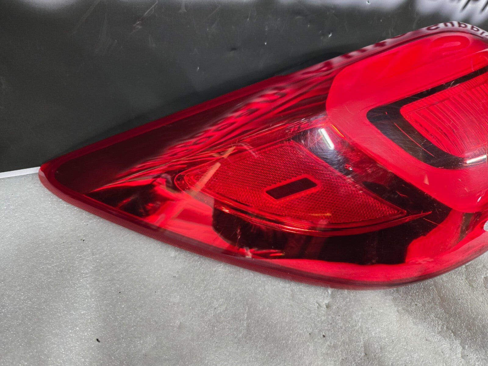 2014-2016 Kia Sportage Driver Tail Light Quarter Panel Mounted 924013W520 OEM