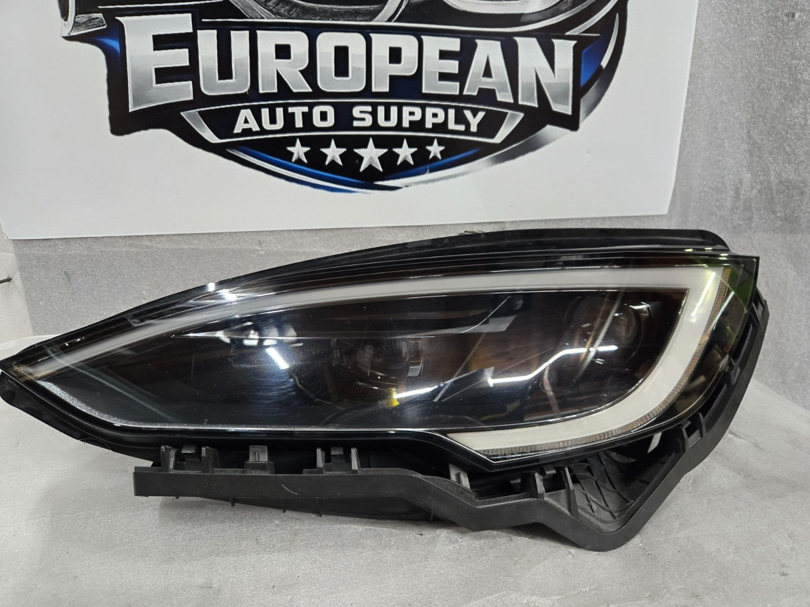2022-24 Tesla Model S Left LH Driver Side LED Headlight Assembly OEM 156371395C
