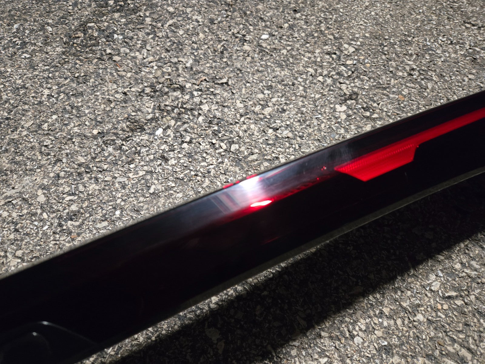 2025-2026 KIA K5 TRUNK LID CENTER TAIL LIGHT REAR COMBINATION 92403L2680 OEM