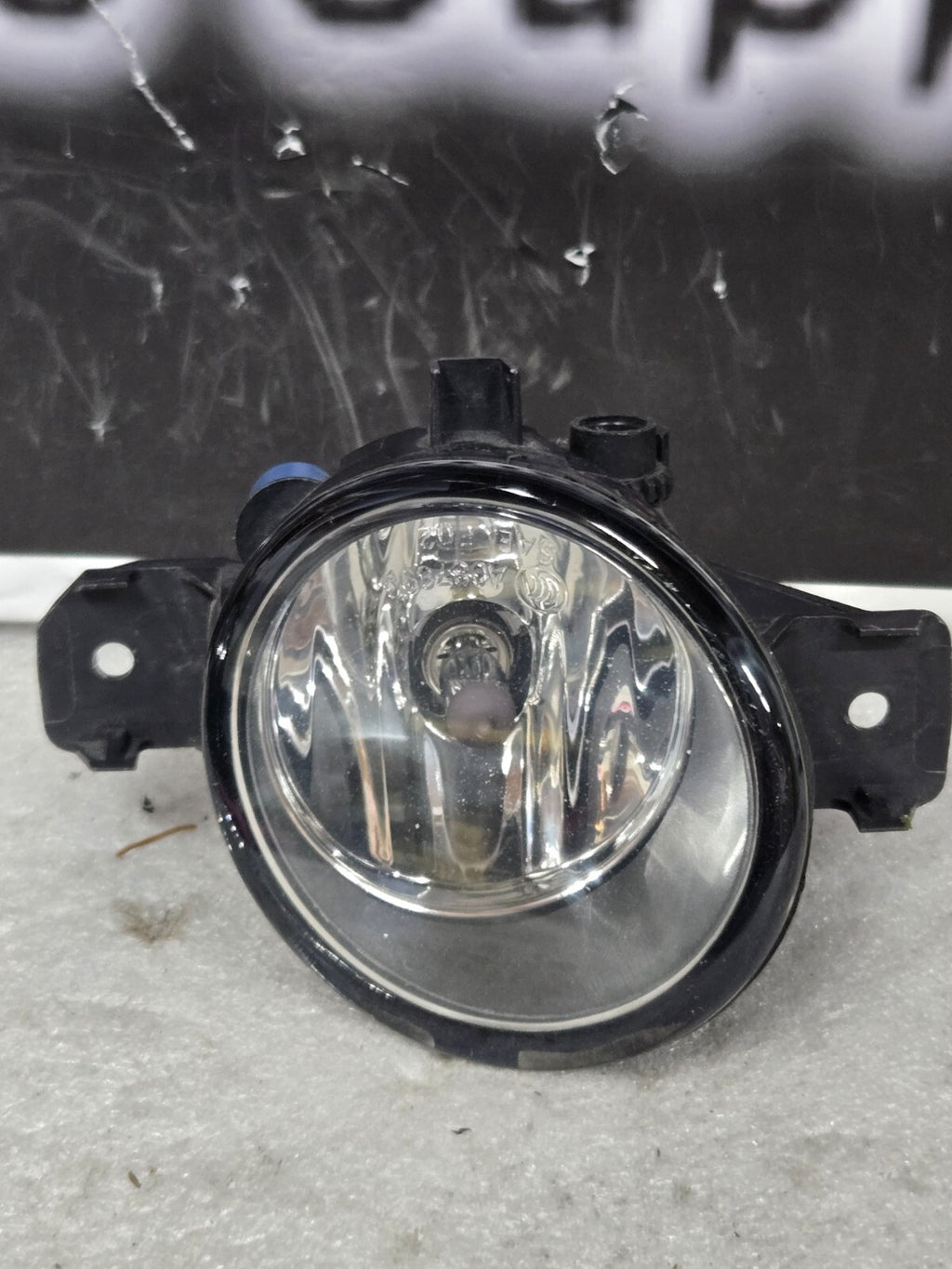 2009-2017 Nissan Driver Left LH Side Fog Light Lamp w/ Bulb 261559B91D OEM