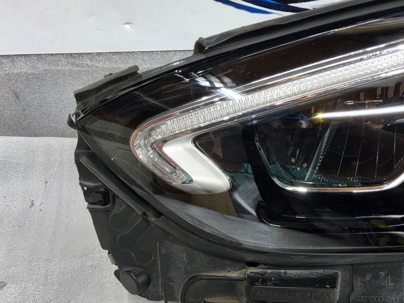 2022-25 MERCEDES W206 C-CLASS C300 LEFT LH DRIVER LED HEADLIGHT OEM A2069061303