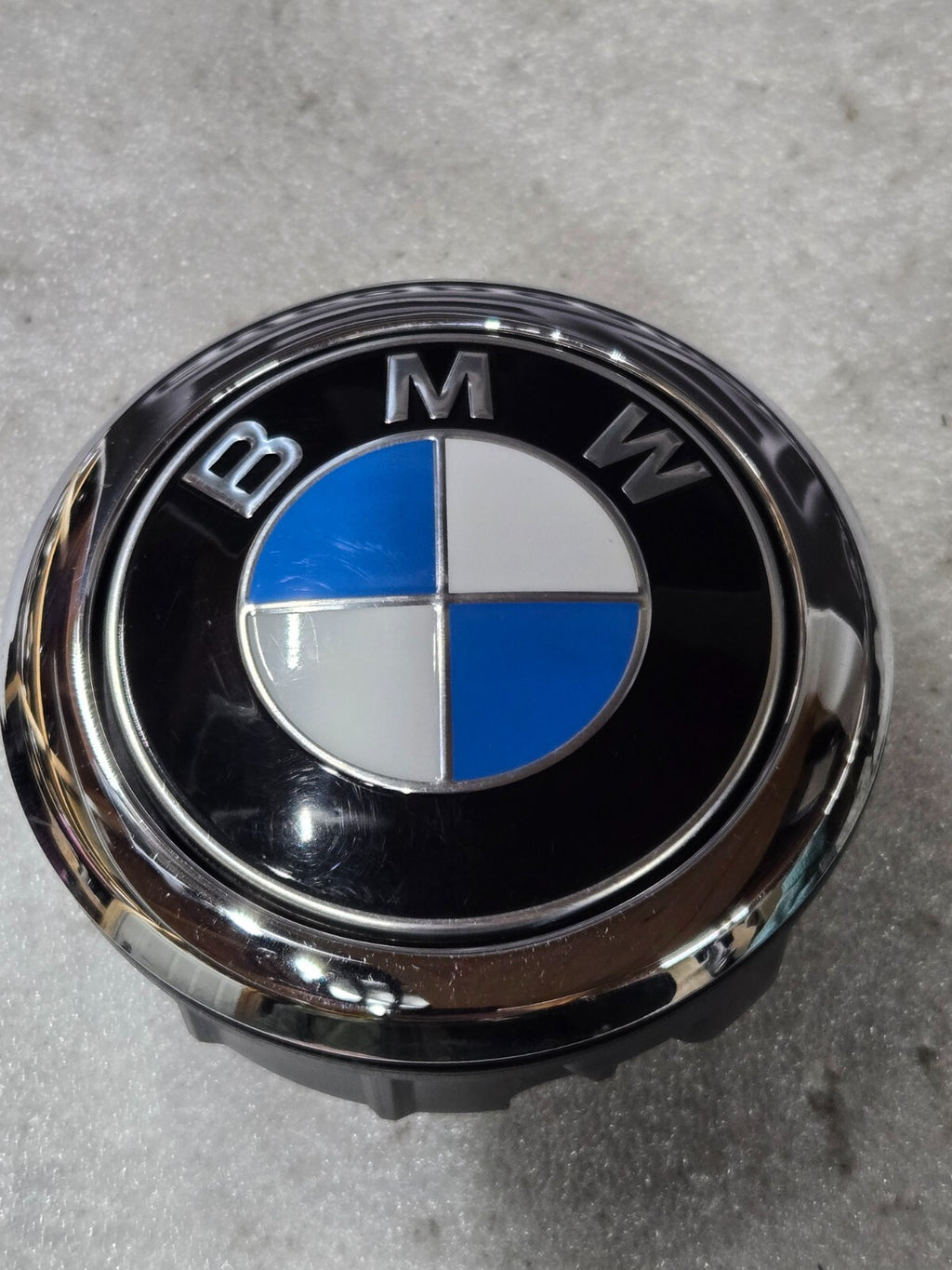 2018 - 2023 BMW X2 F39 REAR LIFTGATE LIFT GATE EMBLEM RELEASE SWITCH HANDLE OEM