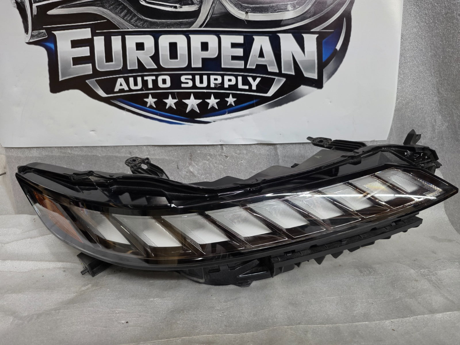 2025-2026 INFINITI QX80 LED Right RH Passenger DRL Turn Signal OEM 26120-7JA0B