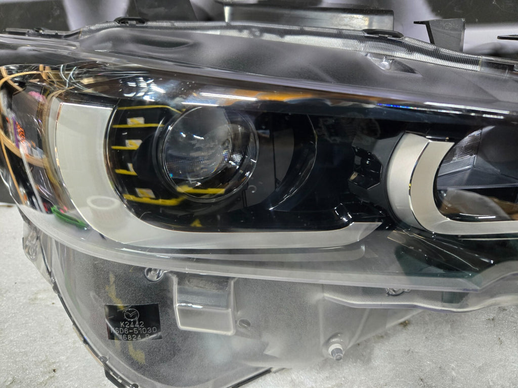 2022-2024 MAZDA CX-5 HEADLIGHT RIGHT PASSENGER SIDE LED NON AFS OEM KSD6-51030 R