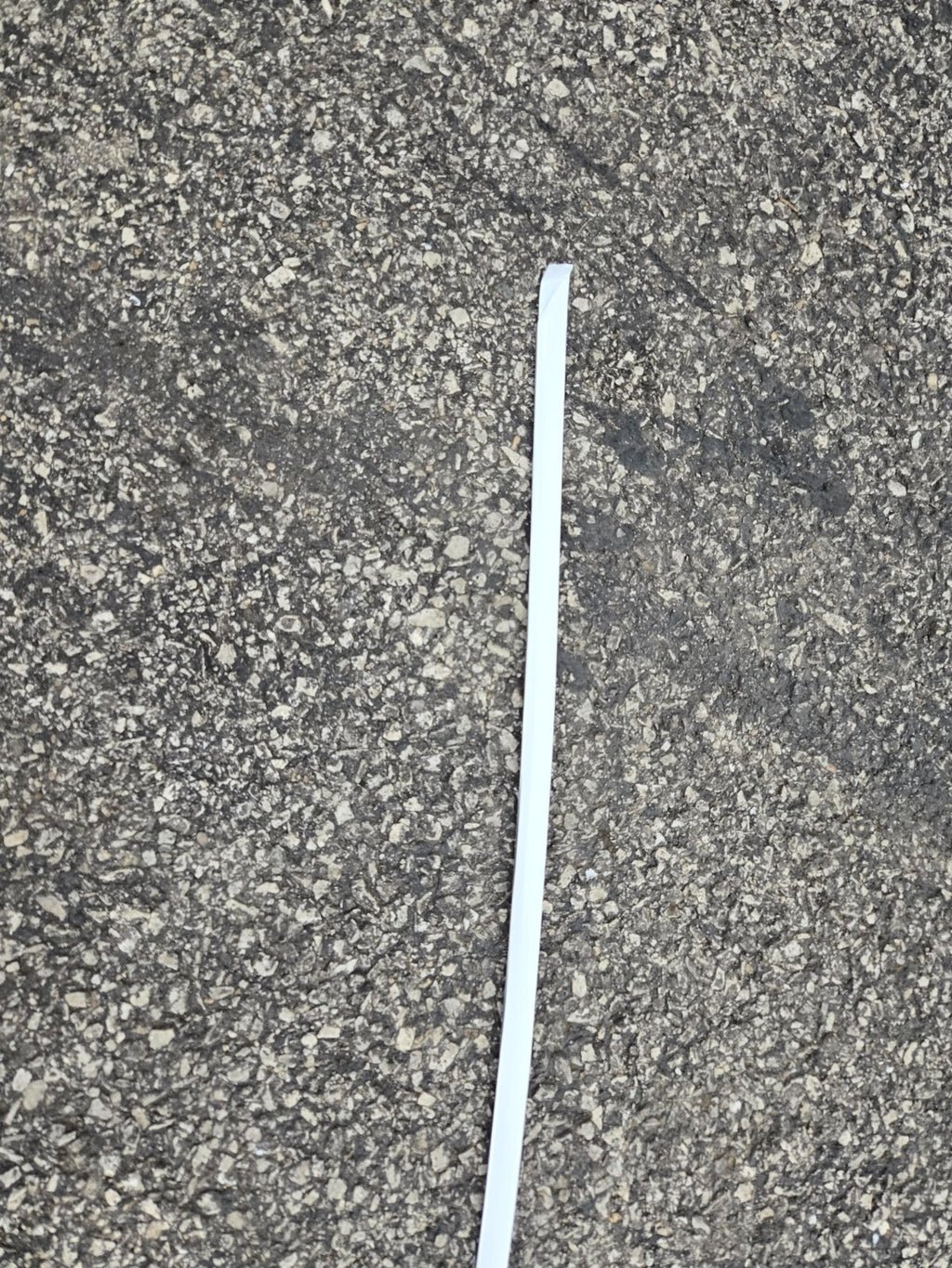 GM Genuine Parts Front Driver Side Door Window Upper Reveal Molding 84717091 OEM