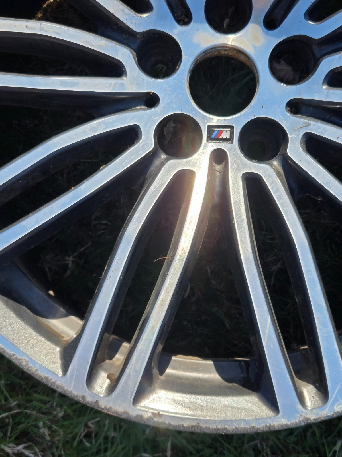 (1) BMW 530 540i 2017 2018 2019 2020 2021 19" FACTORY ORIGINAL WHEEL RIM 7856925