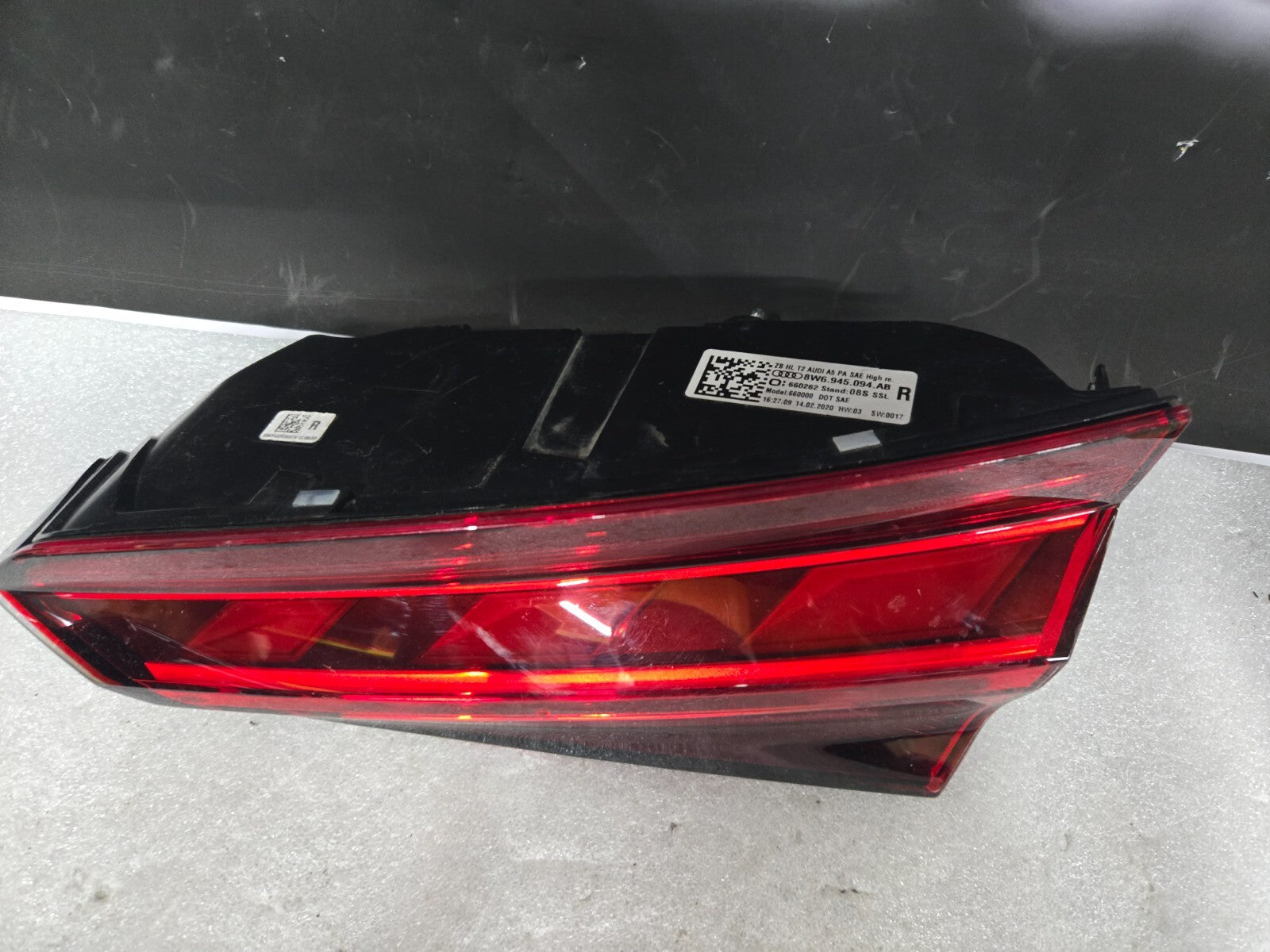 2020-2023 Audi A5 S5 Passenger Right RH Liftgate Tail Light Lamp 8W6945094AB OEM