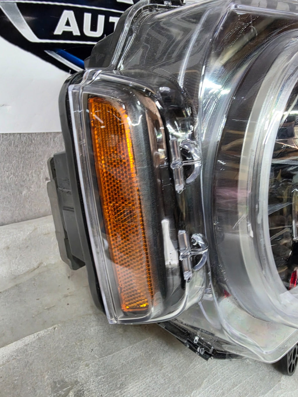 2021-2025 Ford Bronco LED Headlight Right RH W/ Signature OEM P2DB-13E014-AD