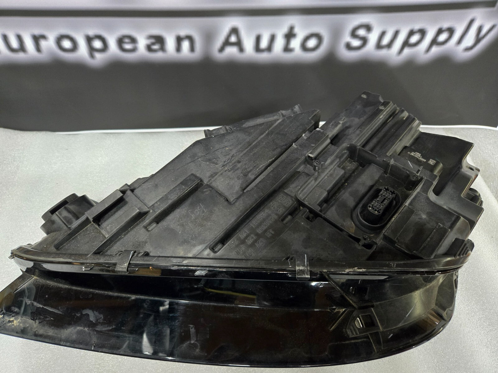 2018 2019 2020 Audi Q5 SQ5 LED Headlight Right Passenger Side RH OEM 80A941034B