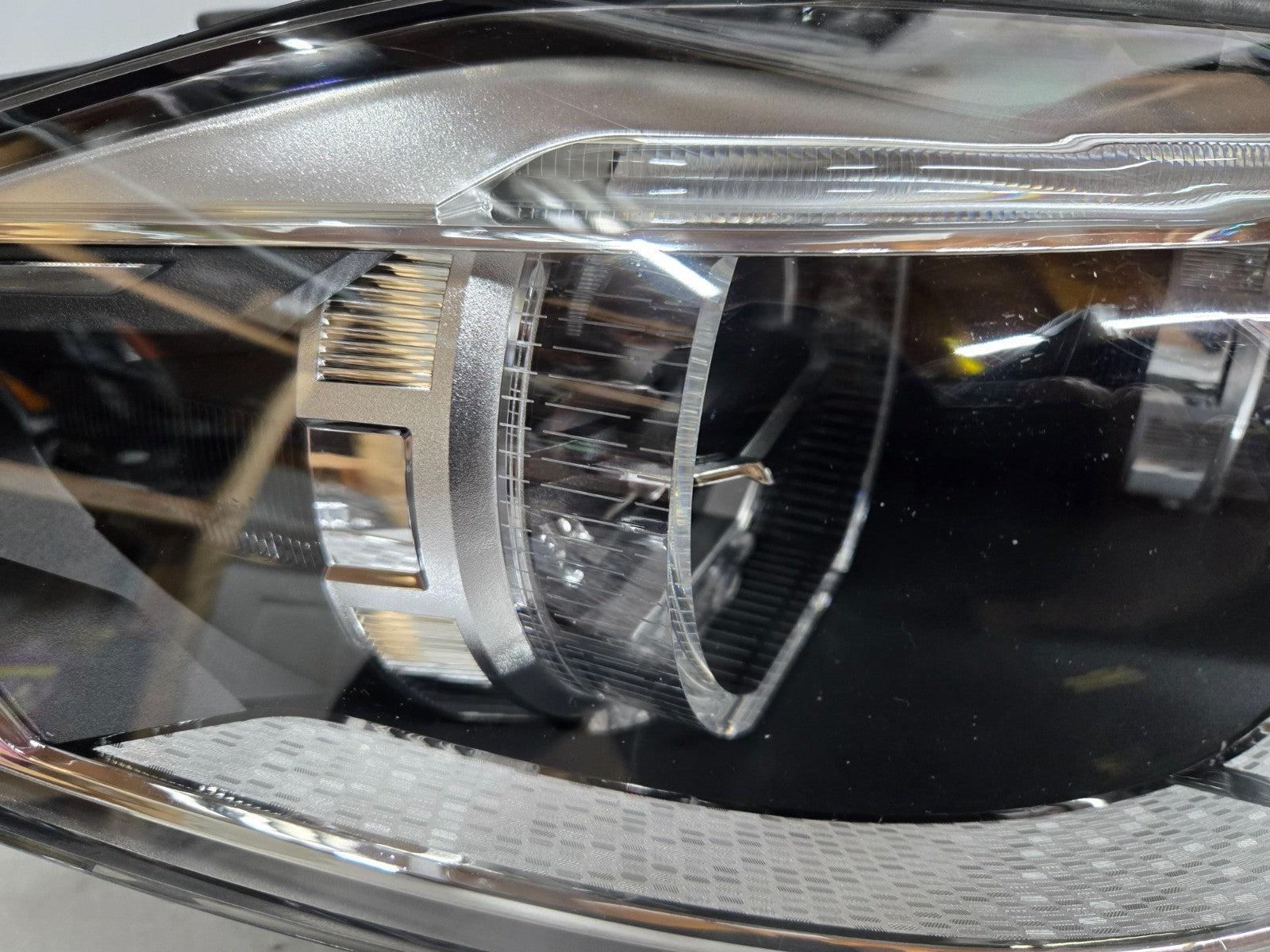2014-2016 BMW 5-Series M5 F10 Adaptive LED Headlight Right OEM 7352486 COMPLETE!
